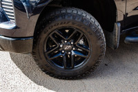 // ACCIDENT FREE!! // // SINGLE OWNER! // Discover the rugged and dependable 2023 Chevrolet Silverad... (image 5)
