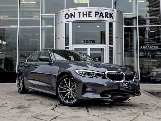 2021 BMW 3 Series 330i | Premium Essential Pkg | Safety Certifie in Cars & Trucks in City of Toronto - Image 2