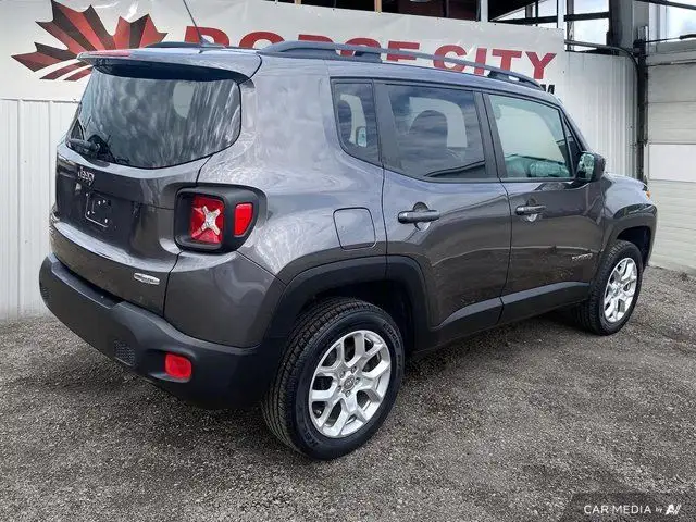2016 Jeep Renegade North in Cars & Trucks in Saskatoon - Image 7