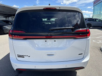 2024 CHRYSLER PACIFICA TOURING- L S APPERANCE PACKAGE | AWD | ACCIDENT FREE CARFAX | ONE OWNER | REM... (image 4)