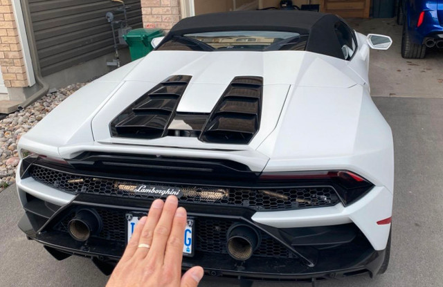 2021 Lamborghini Huracan EVO Spyder in Cars & Trucks in Pembroke - Image 3