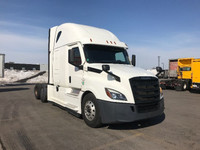 2021 Freightliner T12664ST