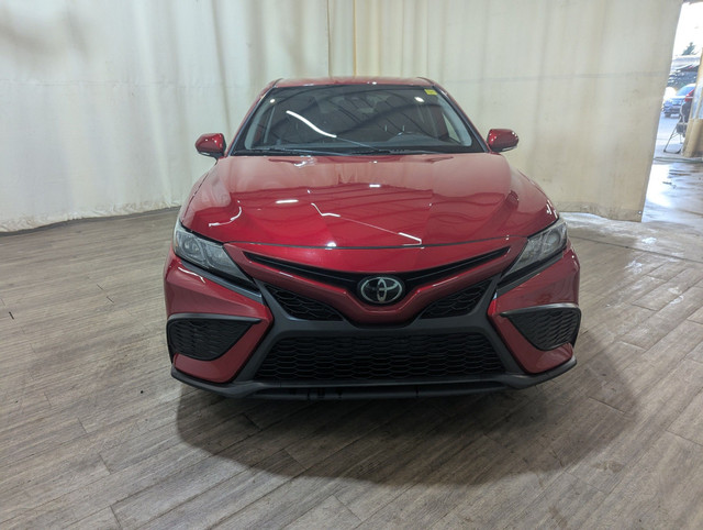 2022 Toyota Camry SE in Cars & Trucks in Calgary - Image 2