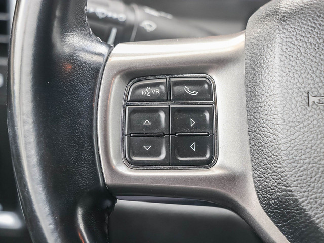 2021 RAM 1500 Classic SLT WARLOCK | REMOTE START | CARPLAY |... in Cars & Trucks in London - Image 4
