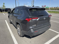 PRIX ET QUALITÉ IMBATTABLE venez découvrir notre TOYOTA RAV4 2022 XLE AWD BAS KM TOIT OUVRANT ÉCRAN... (image 4)