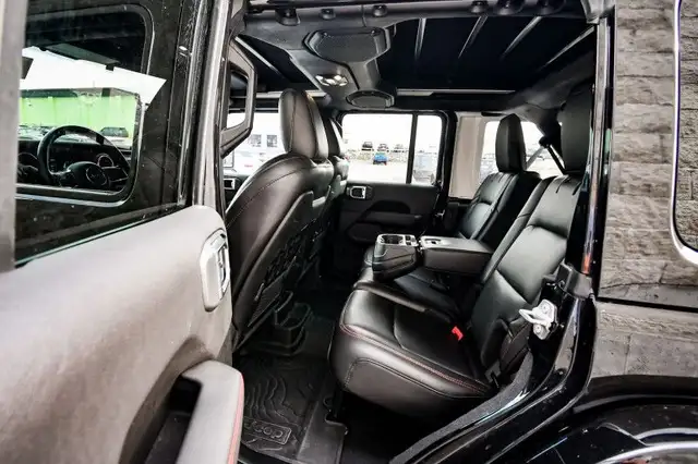 2023 Jeep Wrangler Rubicon • PREM. AUDIO • 4G WI-FI • CP/AA in Cars & Trucks in Kingston - Image 30