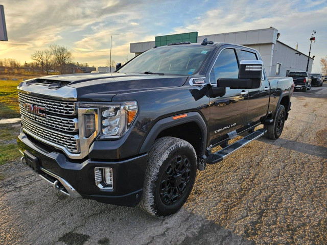 2020 GMC Sierra 2500HD in Cars & Trucks in Ottawa - Image 2