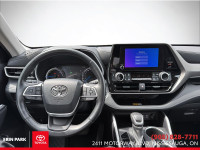 XLE AWD Engine: 4 Cylinder Engine 2.5L L/100Km City: 6.7 L/100Km Hwy: 6.8 Safety Equipment Electroni... (image 9)