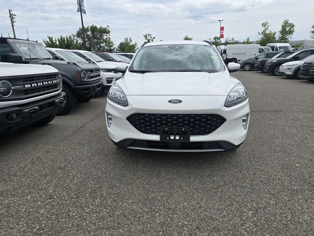 2022 Ford Escape TITANIUM | NAV | REM START | REV CAM in Cars & Trucks in Calgary - Image 2