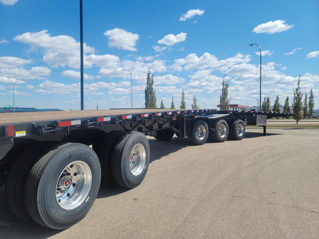 New - 2022 Berg Super B Flat Deck / Blow Out Pricing! in Heavy Trucks in Red Deer - Image 4