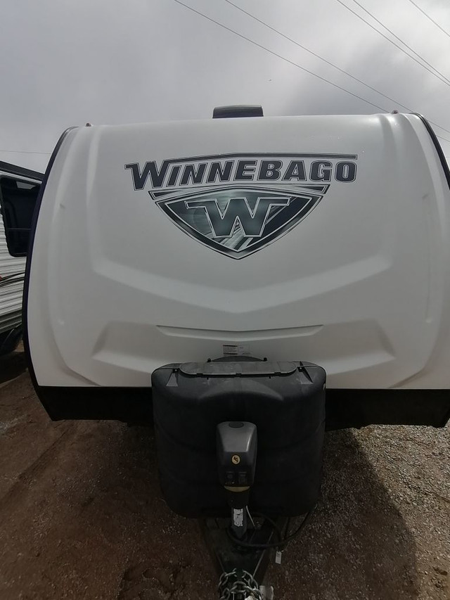 2019 WINNEBAGO MINNIE 2500RL in Travel Trailers & Campers in London - Image 2