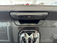 HEATED STEERING WHEEL, ALPINE SPEAKERS WITH SUBWOOFER, TRAILER BRAKE CONTROL, ANTI-SPIN DIFFERENTIAL... (image 5)