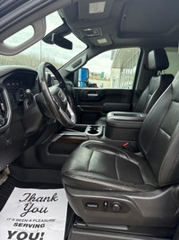 2020 GMC Sierra 2500HD SLT Crew Cab 4x4 - Standard BoxExperience power, luxury, and versatility with... (image 9)