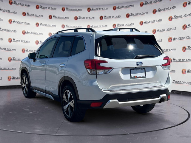 2020 Subaru Forester 2.5i Premier/ Leather/ Sunroof/ Bluetooth in Cars & Trucks in Calgary - Image 4