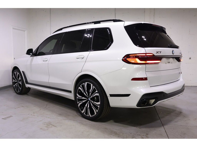 2023 BMW X7 xDrive40i Sports Activity Vehicle in Cars & Trucks in City of Toronto - Image 4