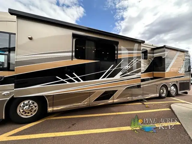 2023 Entegra Coach Cornerstone 45B 605 h.p. 26K Miles in RVs & Motorhomes in Moncton - Image 8