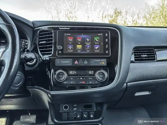 2018 Mitsubishi Outlander PHEV GT | LEATHER SEATS | SUNROOF in Cars & Trucks in Strathcona County - Image 18