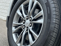 Ultra view sunroof, built in navigation, AWD, front and rear park assist, leather appointed seating,... (image 9)