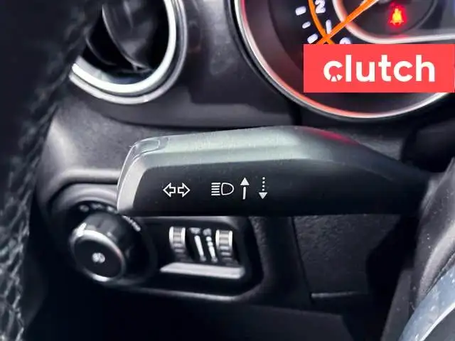 2021 Jeep Wrangler Unlimited Sahara 4X4 w/ Apple CarPlay, Heated in Cars & Trucks in Ottawa - Image 24