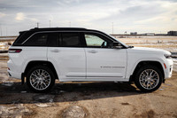 This Jeep Grand Cherokee has a dependable Regular Unleaded V-6 3.6 L/220 engine powering this Automa... (image 4)