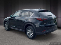Le Mazda CX-5 GX AWD 2022 est un VUS compact qui allie élégance, performance et praticité. Dès le pr... (image 4)