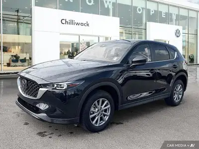 This Mazda CX-5 boasts a Regular Unleaded I-4 2.5 L/152 engine powering this Automatic transmission....