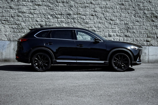 2021 Mazda CX-9 Signature AWD • SUNROOF • HEATED LEATHER • NAV in Cars & Trucks in Kingston - Image 2