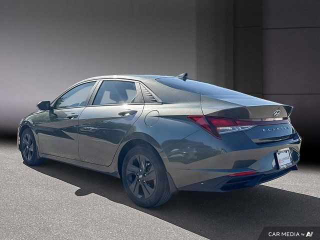 2023 Hyundai Elantra Preferred w/Tech Pkg | Sunroof | Carplay in Cars & Trucks in Cambridge - Image 3