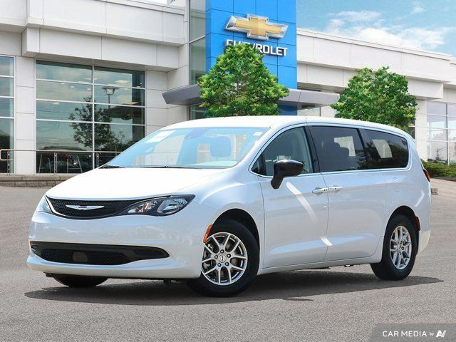 2024 Chrysler Grand Caravan SXT | Accident free | Remote start in Cars & Trucks in Oshawa / Durham Region