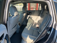 THIS RDX IS A RELIABLE CLEAN RUST AND ACCIDENT FREE FOR YOUR FAMILY LOOKS AND DRIVES GREAT SOLD CERT... (image 6)