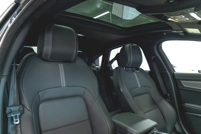 2024 Jaguar XF R-Dynamic SE AWD *ADAPT CRUISE, HEAD-UP, CARPLAY! in Cars & Trucks in Laval / North Shore - Image 3