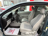 Engine: 4 Cylinder Engine 2.2L/134CI L/100Km City: 8.7 L/100Km Hwy: 5.9 Safety Equipment Lower ancho... (image 8)
