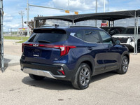 2024 KIA SELTOS EX AWD - STYLISH AND SPORTY FEATURES INCLUDE - - Leatherette Interior - Power Sunroo... (image 4)
