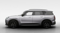 Le tout nouveau *MINI Countryman Cooper SE 2025* est aussi audacieux et aventurier que vous. Que vou... (image 3)