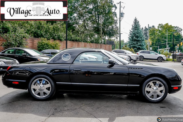 2002 Ford Thunderbird 2dr Conv w/Hardtop in Cars & Trucks in Hamilton - Image 3