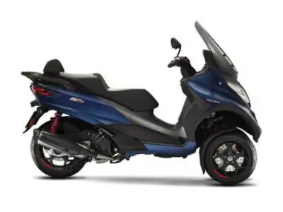 2023 Piaggio MP3 500 Sport Advanced Euro 5 Sporting prowess to the fore Its sporty character gets an...
