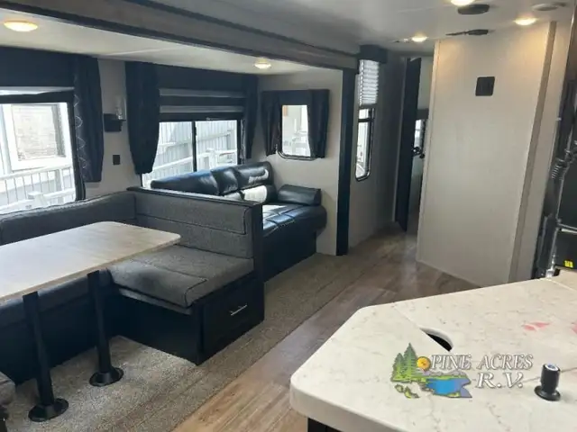 2021 Forest River RV Cherokee 294GEBG Rear Bunks in Travel Trailers & Campers in Truro - Image 6