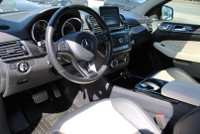 ACCIDENT FREE WELL MAINTAINED ONE OWNER CLEAN CARFAX TWO TONE INTERIOR Experience unmatched performa... (image 8)