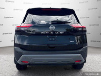 Snag a score on this 2023 Nissan Rogue S before someone else snatches it. Spacious but agile, its wo... (image 5)