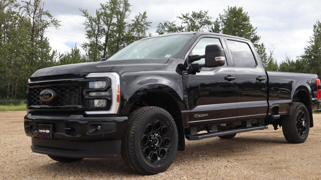 2025 Ford F-350 Super Duty SRW Lariat in Cars & Trucks in Edmonton - Image 2
