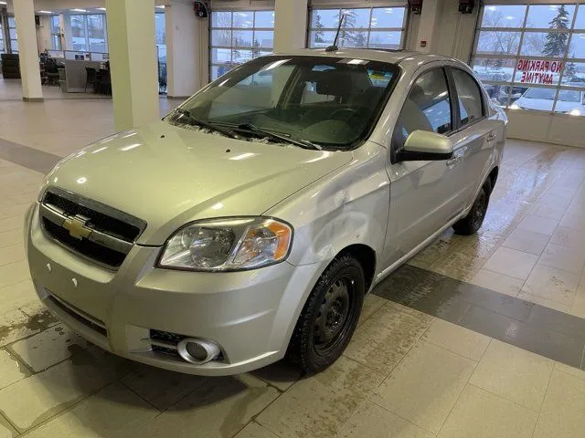 2010 Chevrolet Aveo LT *Auto* *Roof* *Low KMs*