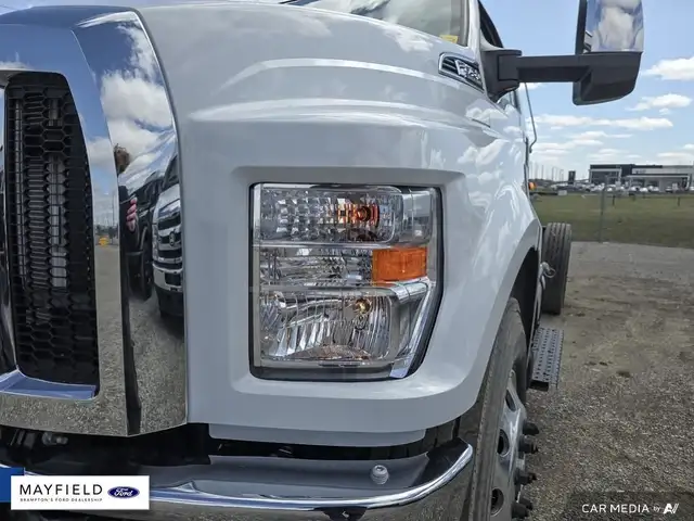 2026 Ford F750 Chassis Truck in Cars & Trucks in Mississauga / Peel Region - Image 8