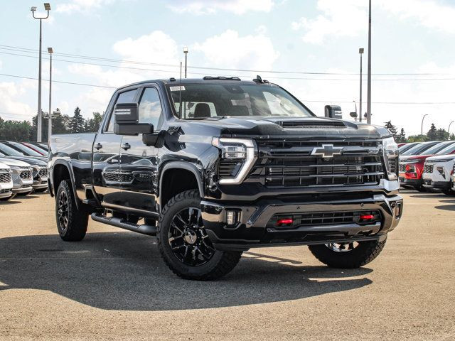 2025 Chevrolet Silverado 3500HD LT in Cars & Trucks in Edmonton - Image 2