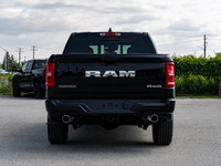 3.55 REAR AXLE RATIO,BLACK DELUXE CLOTH BUCKET SEATS -inc: Bucket Seats Full-Length Floor Console Po... (image 5)