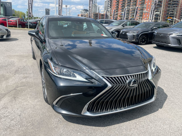 2020 Lexus ES ES 350 Premium / Camera / Bluetooth / Cuir Bien Éq in Cars & Trucks in Laval / North Shore - Image 4