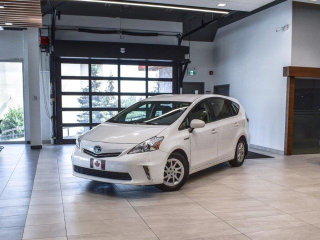 2012 Toyota Prius V in Cars & Trucks in Calgary - Image 2