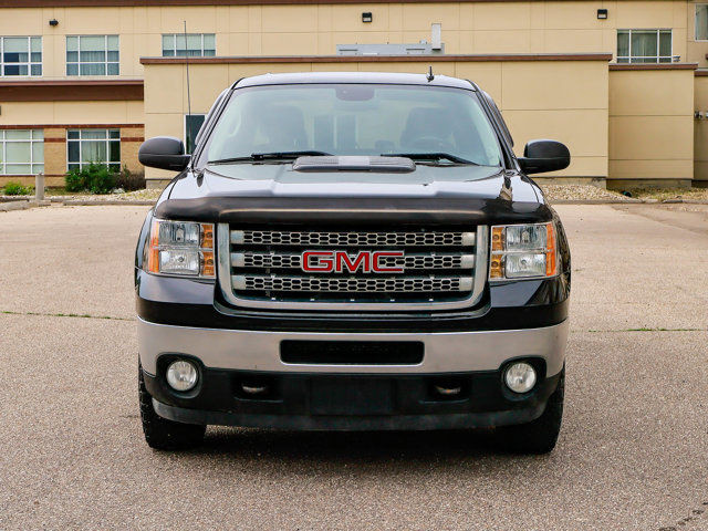 2013 GMC Sierra 2500HD SLE 6.0L in Cars & Trucks in Strathcona County - Image 3