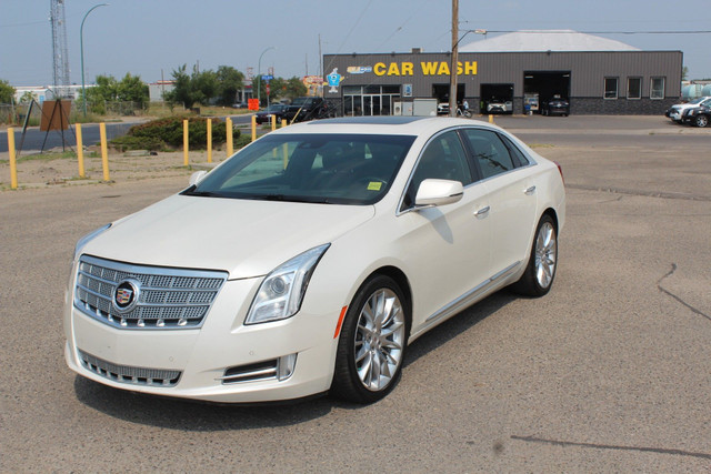 2013 Cadillac XTS Platinum Collection LOW LOW KM in Cars & Trucks in Regina