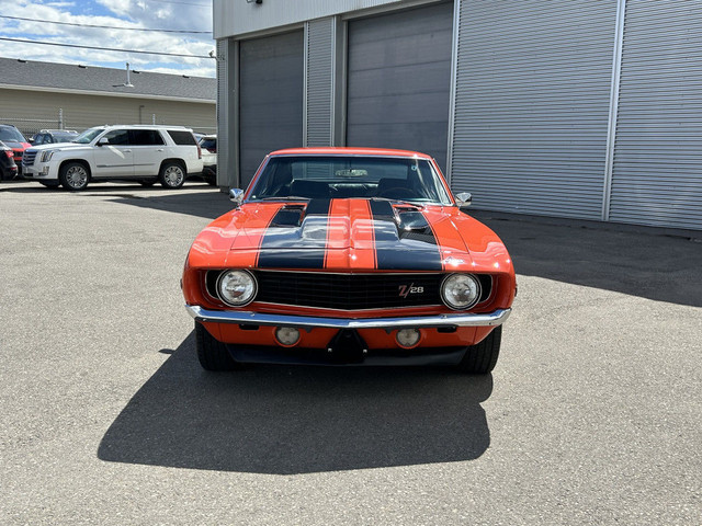 1969 Chevrolet Camaro Z/28 350 CLONE 4 SPEED MANUAL COUPE/HUGGER in Cars & Trucks in Calgary - Image 2