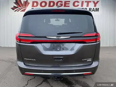 2023 Chrysler Pacifica Limited AWD | Nav | Heated Seats, View more